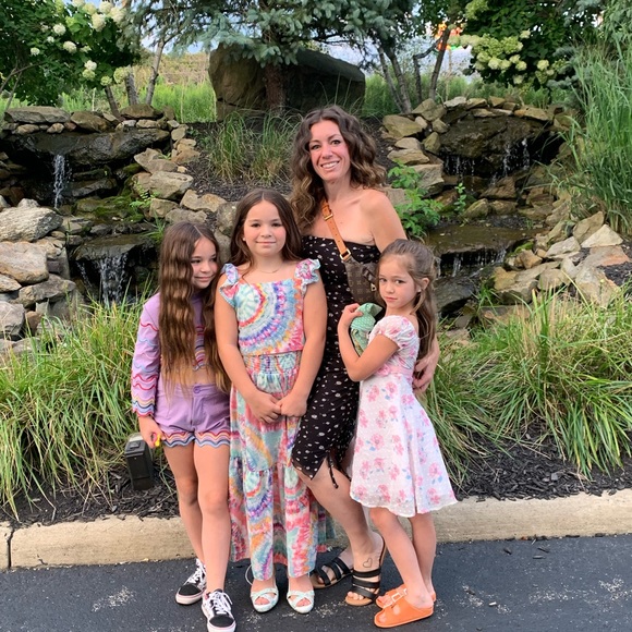 Meet your Posher, Cara - Picture 8 of 10